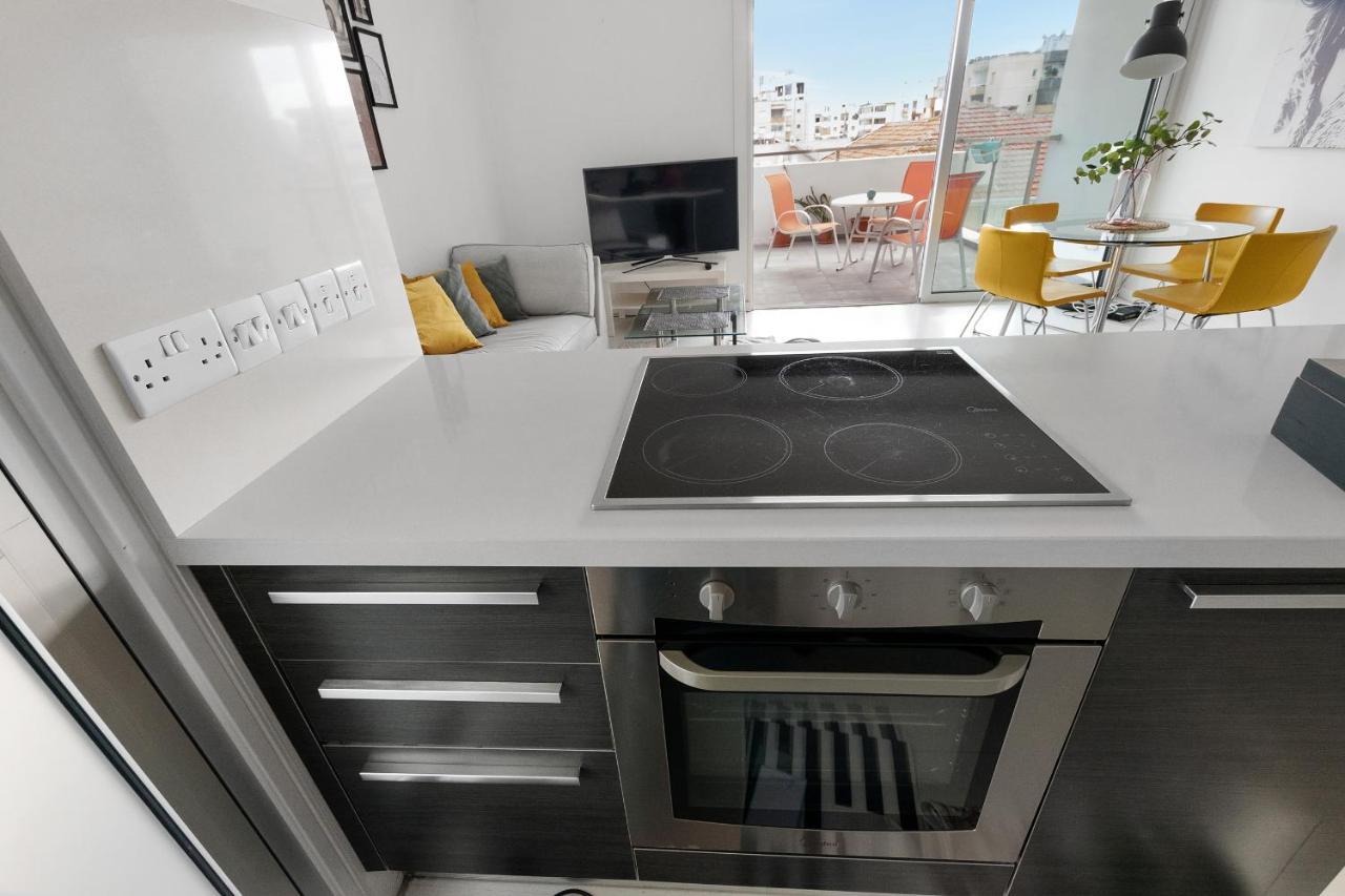 Glabur Stays - The Fabulous 2 Bdr - Nicosia City, Free Parking & Wifi, Welcomes You!!! Екстериор снимка